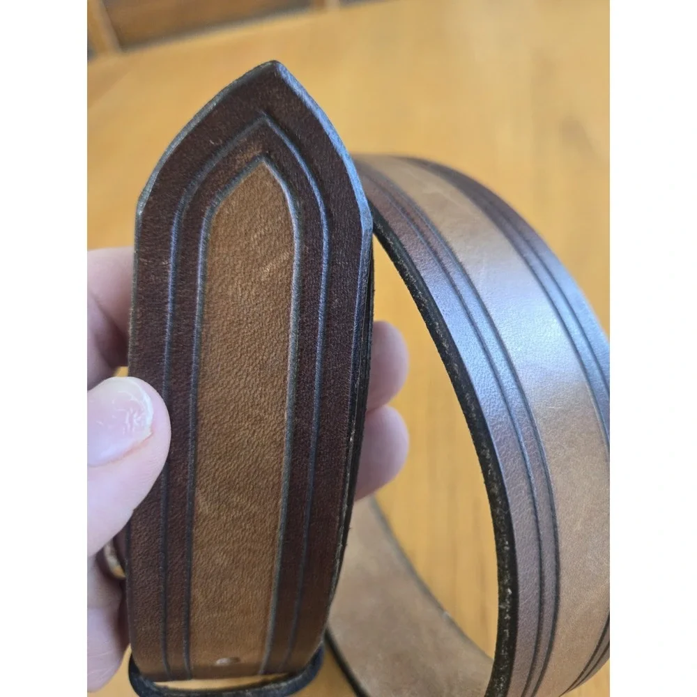 VTG Scovill Belt Mens 36 2 Tone Brown Leather EUC Gorgeous Brass Buckle